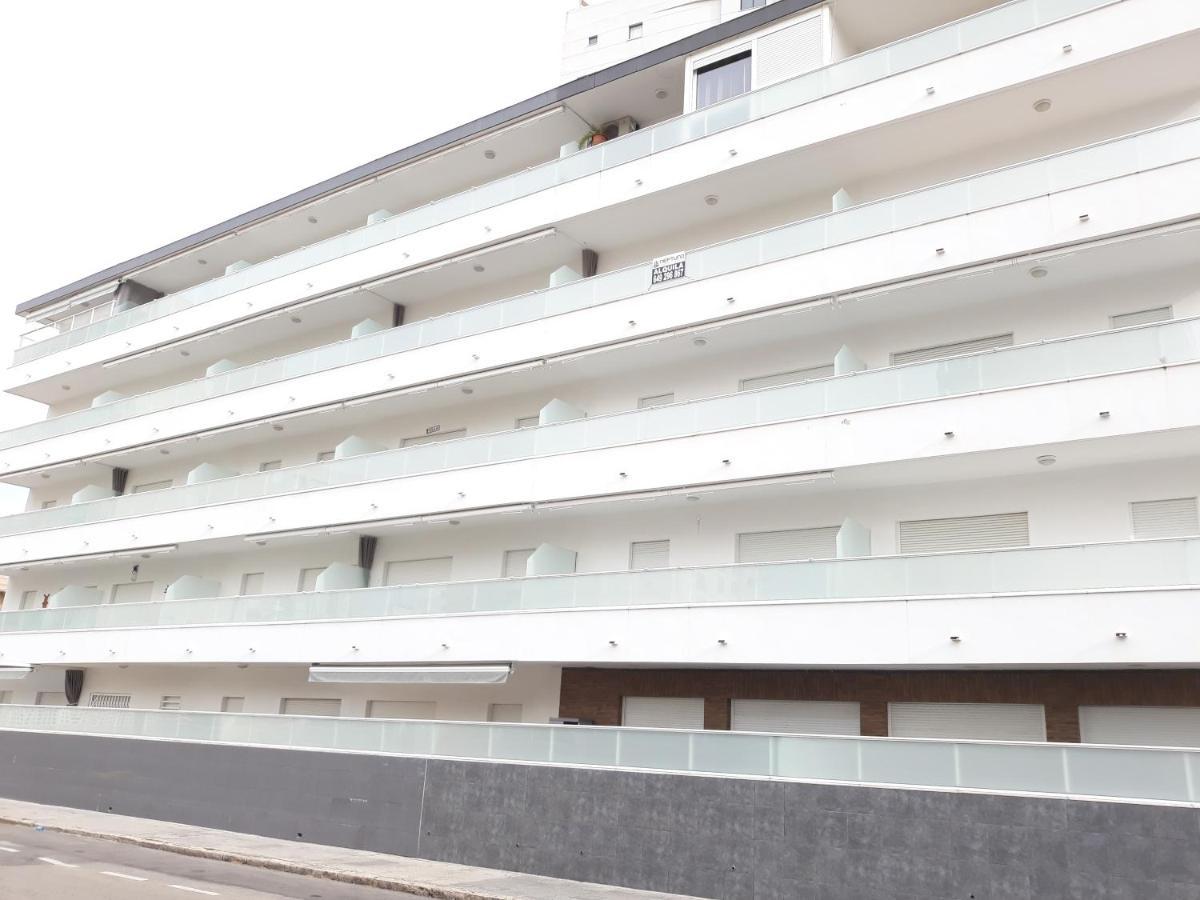 Barraques 65 Playa De Gandia Solo Para Familias المظهر الخارجي الصورة